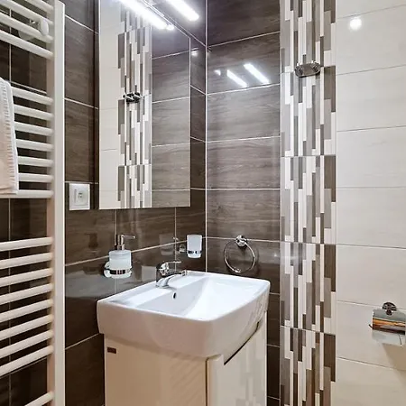 아파트 Luxury Hrebienok D210 *